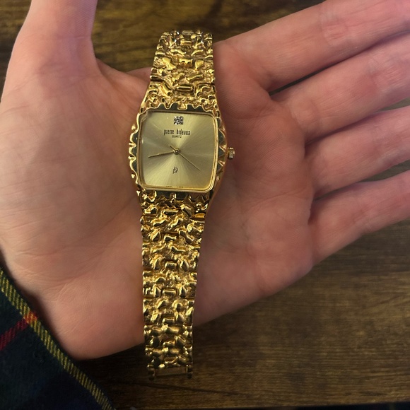 gold watch - Picture 4 of 6